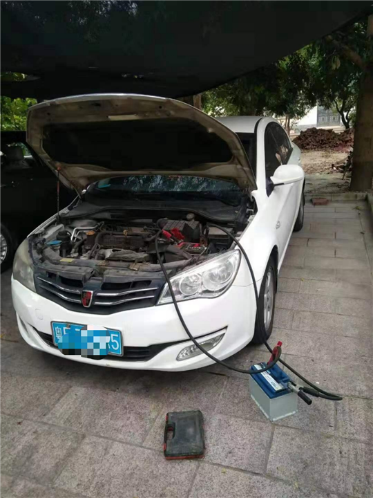 汽车搭电服务_汽车搭电一次多少钱_如何给汽车搭电