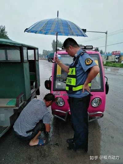 自行车改装成电动_自行车式电动车可以跑多远_电动自行车维修