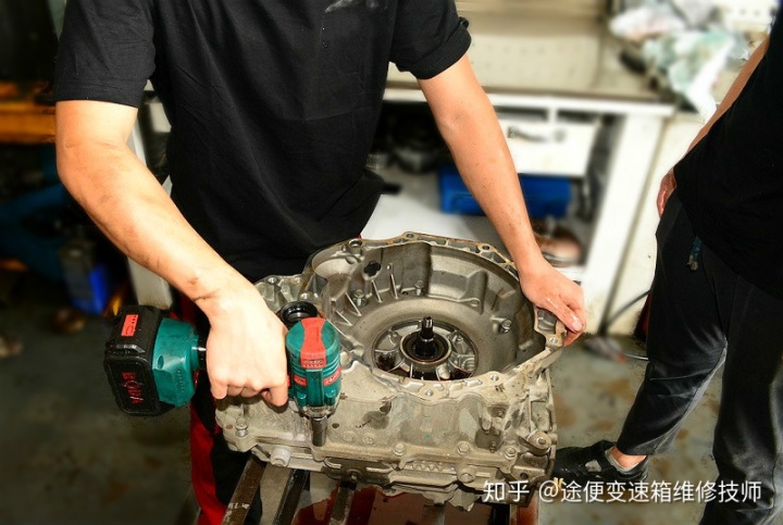 厦门汽车空调蒸发箱维修_法士特副箱维修视频_变速箱维修