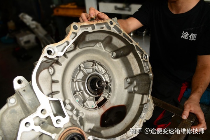 厦门汽车空调蒸发箱维修_变速箱维修_法士特副箱维修视频