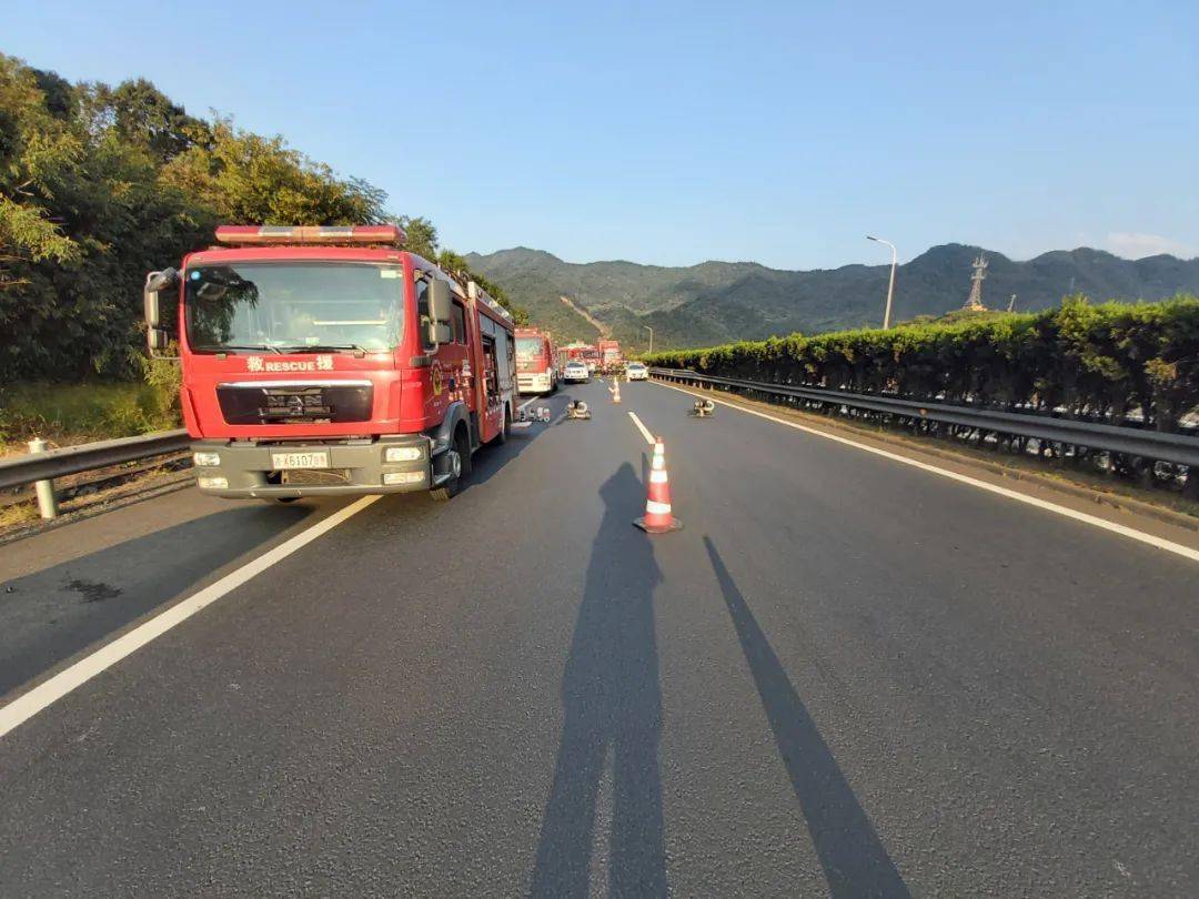 茂湛高速拖车救援电话_高速拖车救援_高速拖车救援电话