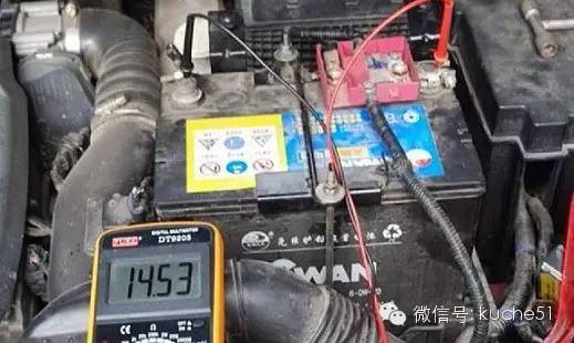21012款凯越更换电瓶多少钱_汽车电瓶寿命多少更换_电瓶更换