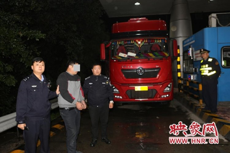 高速拖车救援_高速事故拖车救援收费_山东高速救援拖车价格
